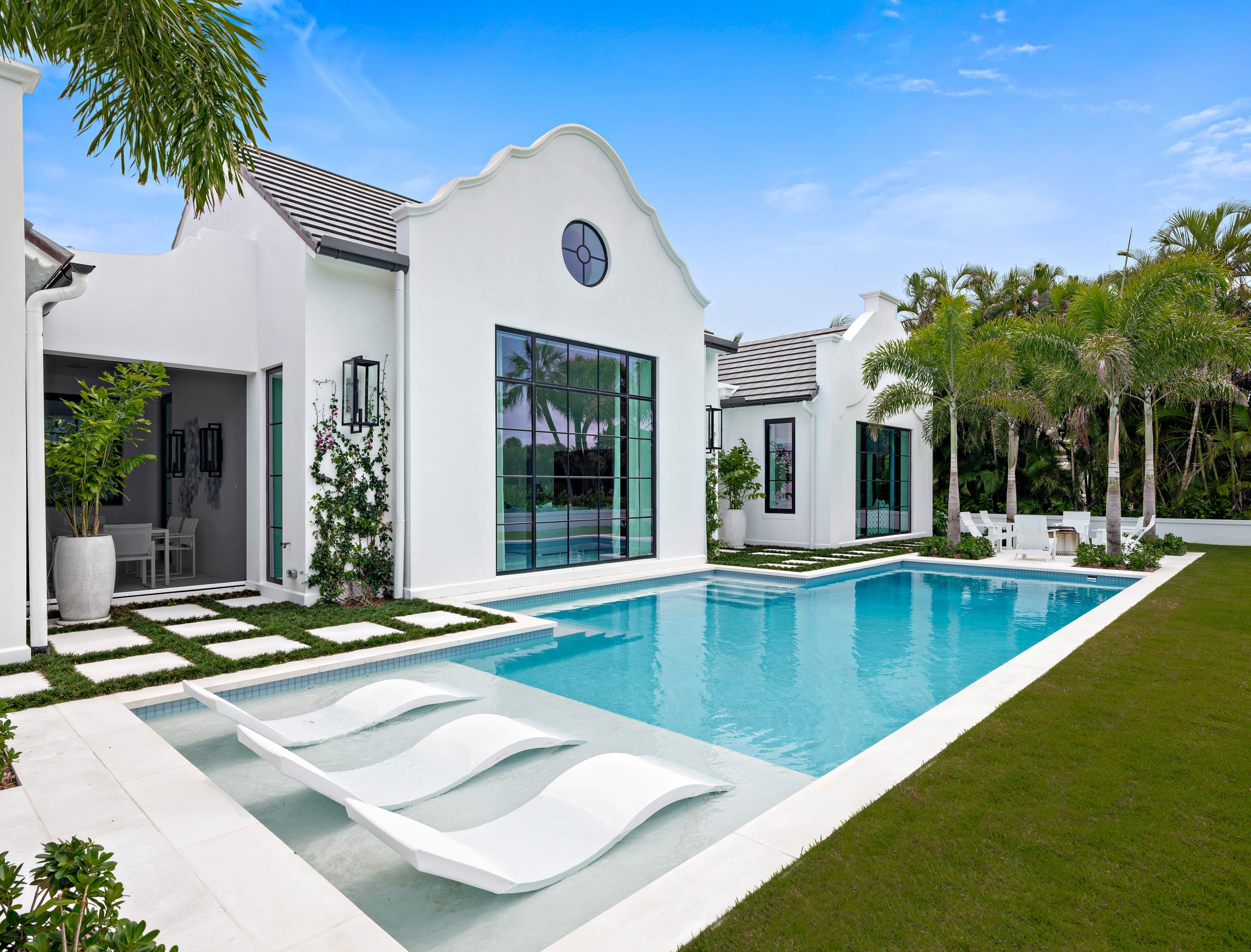 Dutch West Indies — North Palm Beach