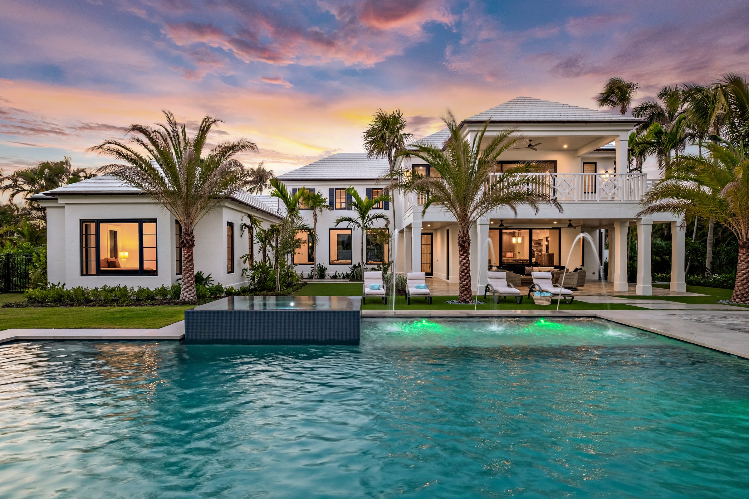 Island Classic — luxury custom home in North Palm Beach